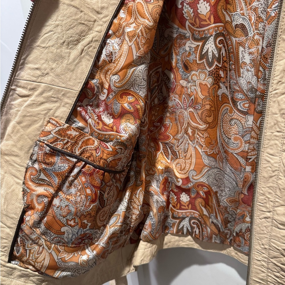 EUC Wilsons Leather Beige/Tan Leather Bike Jacket with Paisley Lining - Picture 3 of 11